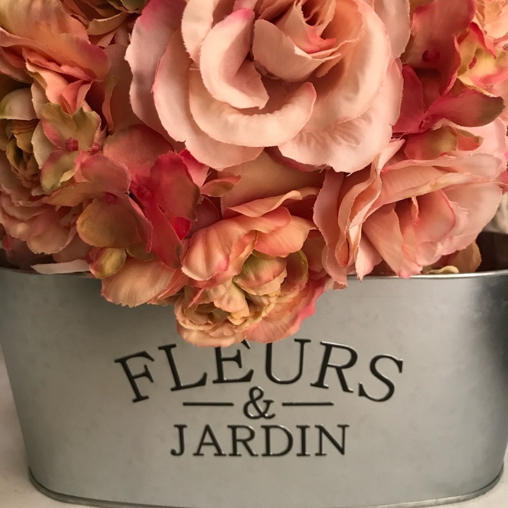 Galvanized Farmhouse Oval Flower Pot